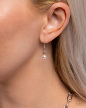 Load image into Gallery viewer, Paparazzi - Introducing Me - Black Necklace